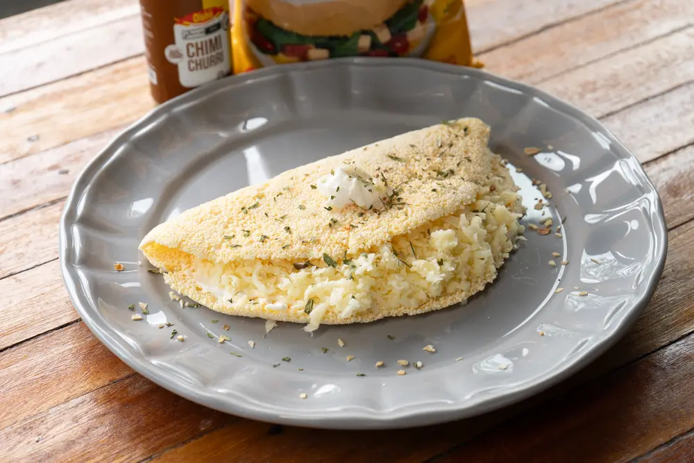 Milhoca com queijo e tempero chimichurri